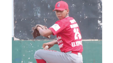 Coclesano González se lleva el premio de Lanzador del Año
