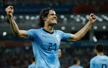 Cavani se aleja del duelo de Uruguay ante Francia