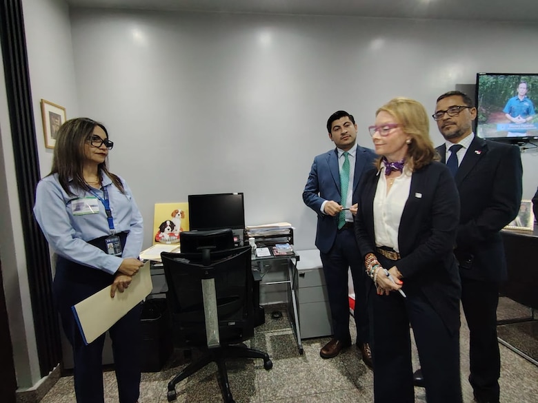 TE autoriza recolección de 50 mil firmas para revocatoria de mandato de Paulette Thomas