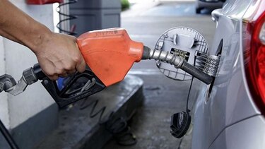 Gasolina de 95 octanos bajará 8 centavos y la de 91 octanos 5 centavos