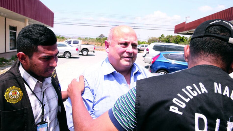 Fiscal acusa a Richard Fifer