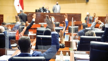 Asamblea avala una moratoria bancaria por ley hasta diciembre