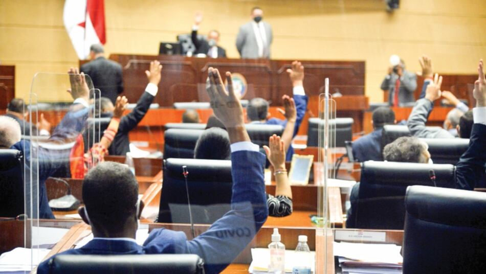 Asamblea avala una moratoria bancaria por ley hasta diciembre