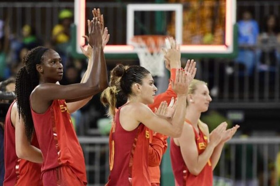 España supera a China 89-68 en baloncesto femenino