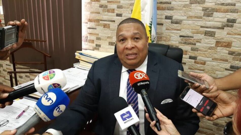 Tribunal mantiene medidas cautelares contra el exalcalde de Colón Alex Lee