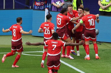 Suiza, muy superior, tumba a la campeona Italia