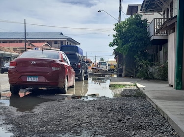 Comunidad denuncia el mal estado del sistema de alcantarillado en Isla Colón, Bocas del Toro