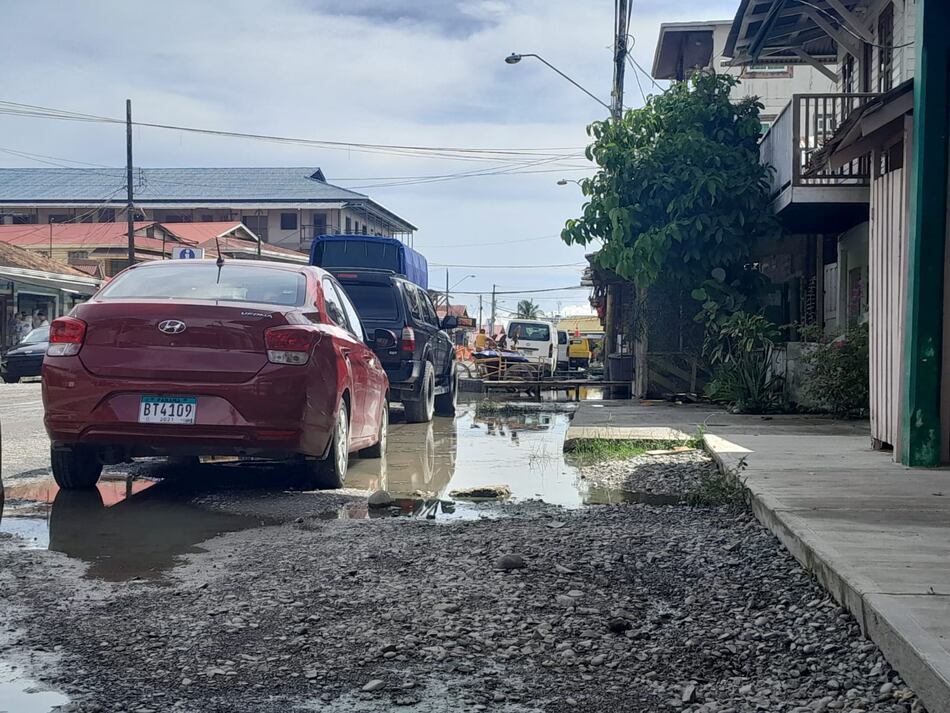 Comunidad denuncia el mal estado del sistema de alcantarillado en Isla Colón, Bocas del Toro