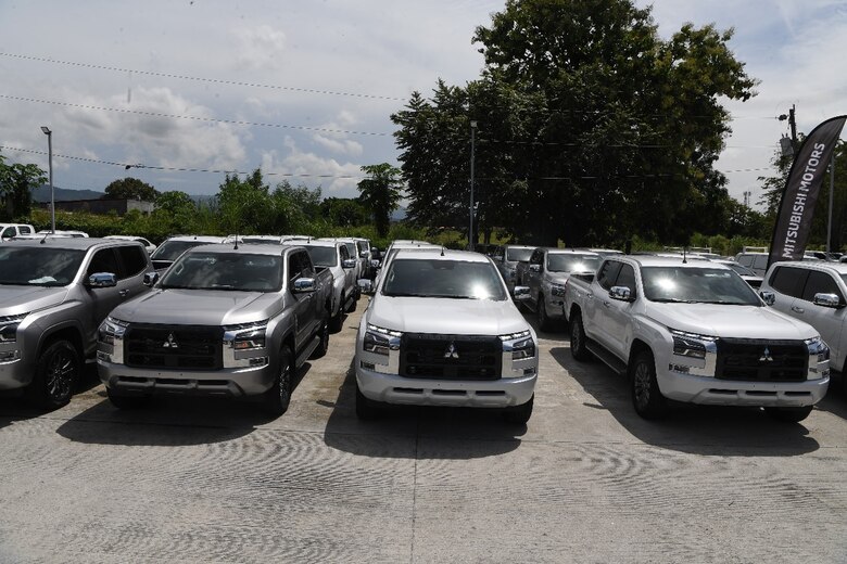 Excel Panamá hace entrega de flota Mitsubishi a Inter Marketing Inc.