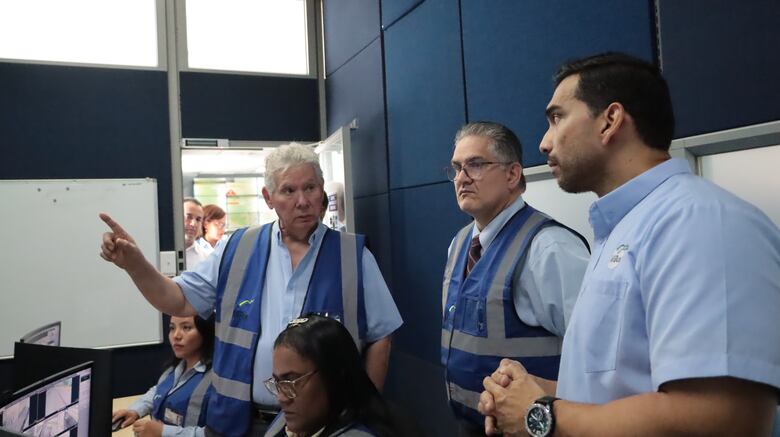 Mi Bus enfrenta falta de piezas y retrasos; ministro de la Presidencia pide paciencia