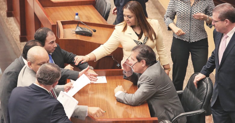 Propuesta para inhabilitar empresas condenadas estanca el segundo debate