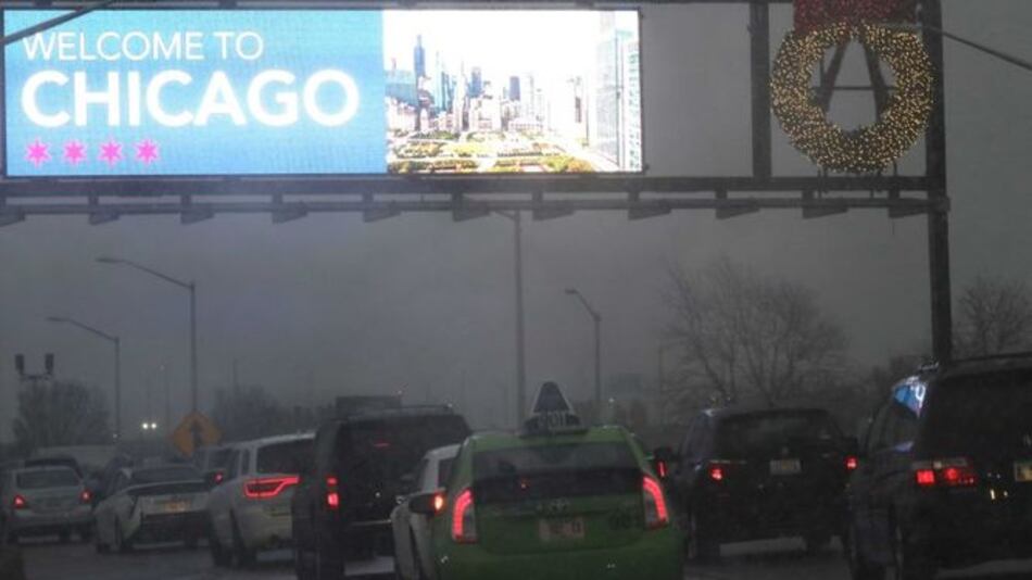 Tormenta invernal paraliza vuelos y vehículos en Estados Unidos