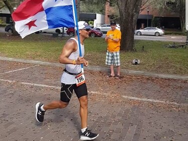 Panameño logra hazaña en Ultraman de Florida