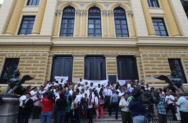 Docentes desean reunirse con ministra de Educación