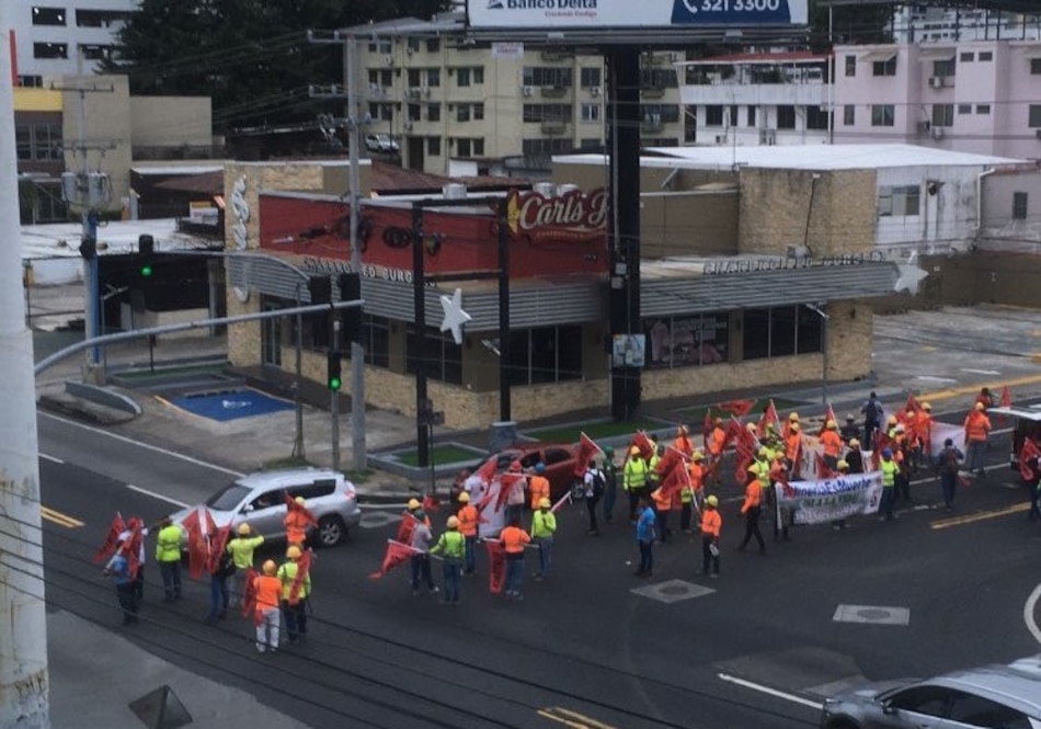 Cierran varias vías de la ciudad capital y en Panamá Oeste en rechazo al contrato minero