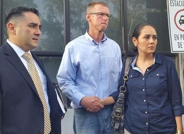 Bebés intercambiados al nacer retornan a sus verdaderas familias