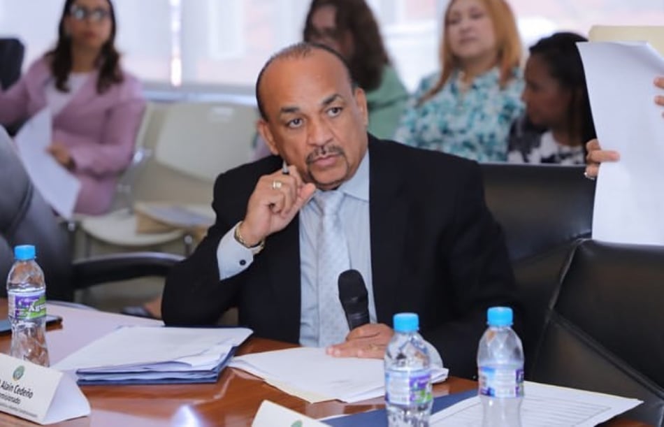 La Fiscalía Electoral impugna elección de Alaín Cedeño; el diputado de RM arremete contra José Muñoz