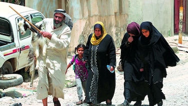 Refugiados huyen con miedo de Mosul