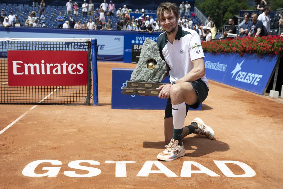 Tenis ATP: Bublik derrota a Cerúndolo y se queda con el título de Gstaad