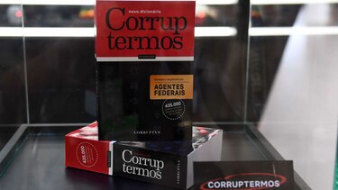 Netflix abre cadena de 'tiendas de la corrupción' en aeropuertos de Brasil