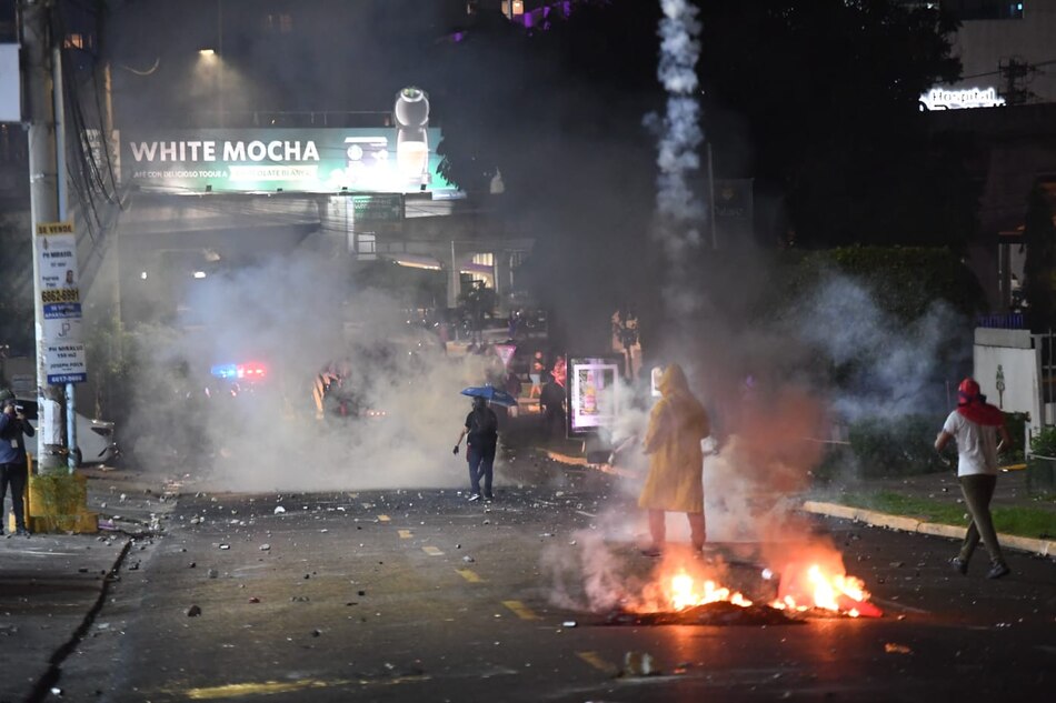 Perdigones, disparos y detenciones: el abuso policial en las manifestaciones contra el contrato minero