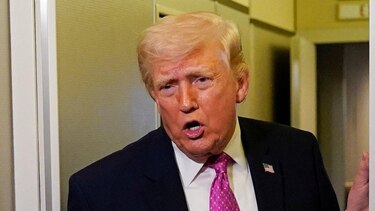 Donald Trump es recibido con algunos abucheos al asistir a un musical en el Centro Kennedy