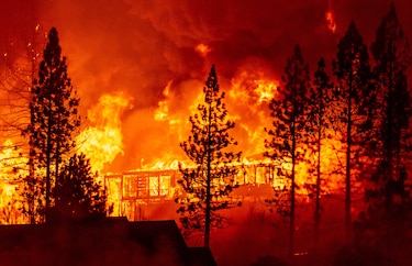 Incendios en el oeste de Estados Unidos queman récord de más de 800 mil hectáreas