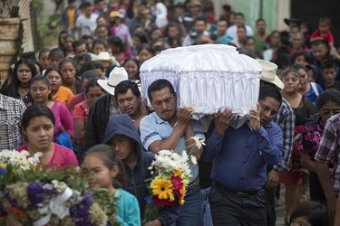 Guatemala: Destituyen a altos funcionarios tras incendio