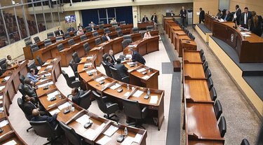 Pulso entre el Ejecutivo y la Asamblea Nacional por leyes fiscales