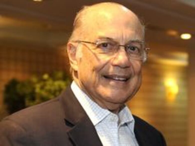 Presidente instala comité que evaluará prácticas del sistema financiero