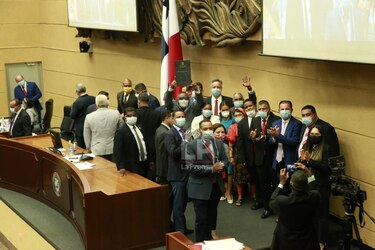 Asamblea aprueba en tercer debate el proyecto de ley que propone la suspensión de pago de los servicios por el Covid-19