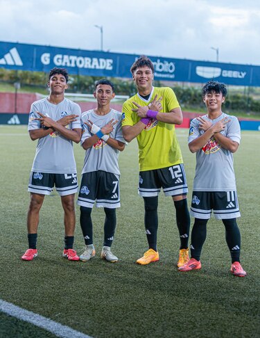 AIP, Smart Academy, La Salle y Colegio Real brillan en debut en Liga10