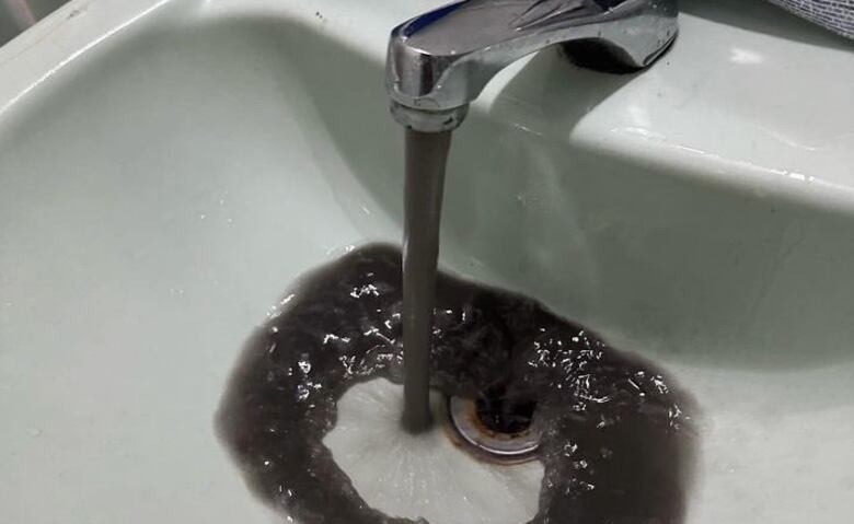 La odisea de una familia de vivir sin agua en Arraiján