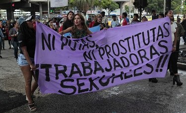 Críticas a la Policía Nacional por detener a activistas