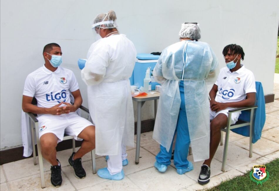 Selección de fútbol se mide hoy a su similar de Serbia