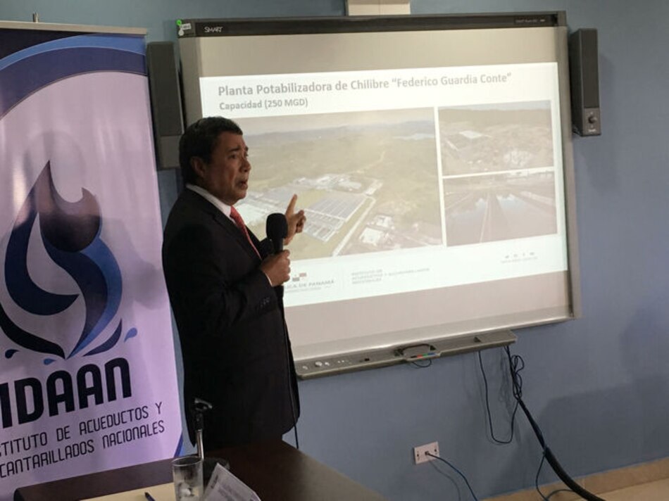 Director del Idaan revisaría tarifa de agua; habla de sectorizar cobro