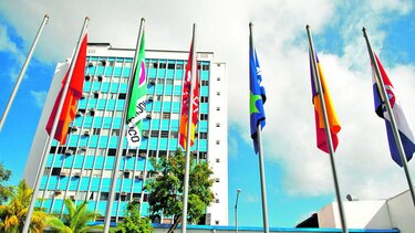 Electores se alejan de partidos
