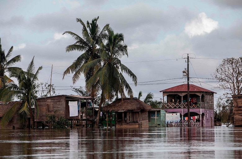 Doble golpe de huracanes agrava pobreza en el Caribe Norte de Nicaragua