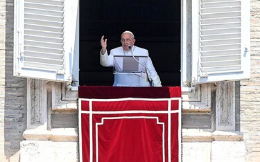 El papa insta al mundo a la tregua olímpica: “Que los atletas sean mensajeros de paz”
