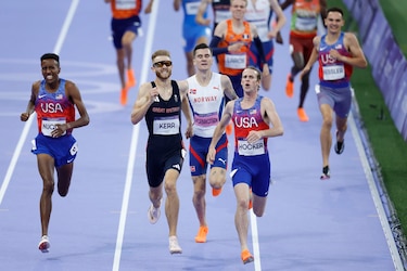 Sorpresa en los 1,500 metros: el estadounidense Cole Hocker destrona al favorito Ingebrigtsen