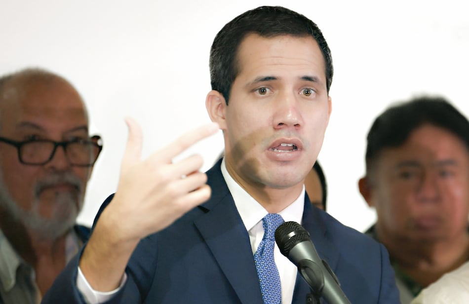 Guaidó y Parra anuncian sesión parlamentaria
