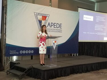 Implementar la ley, clave para salir de listas