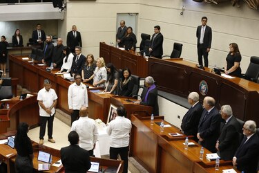 Asamblea Nacional honra la memoria de Carlos Arellano Lennox