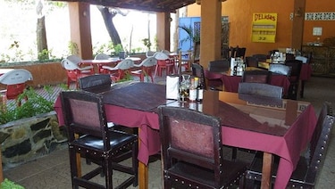 Asaltan restaurante Los Camisones, en la vía Interamericana