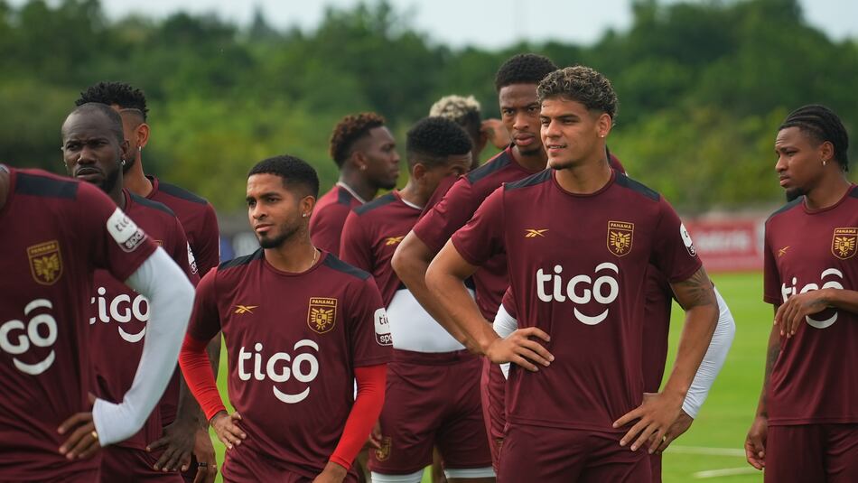 Thomas Christiansen convoca a 26 jugadores para eliminatorias y Copa Oro 2025