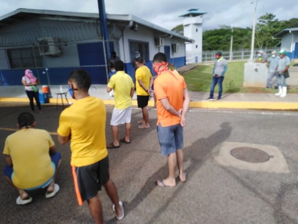 Confirman 54 casos de coronavirus en cárcel pública de David