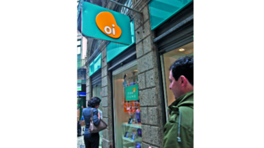 Se agudiza crisis en telefónica brasileña