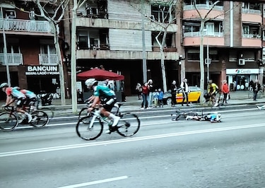 Nairo Quintana se retira en la Volta tras una caída en la última etapa