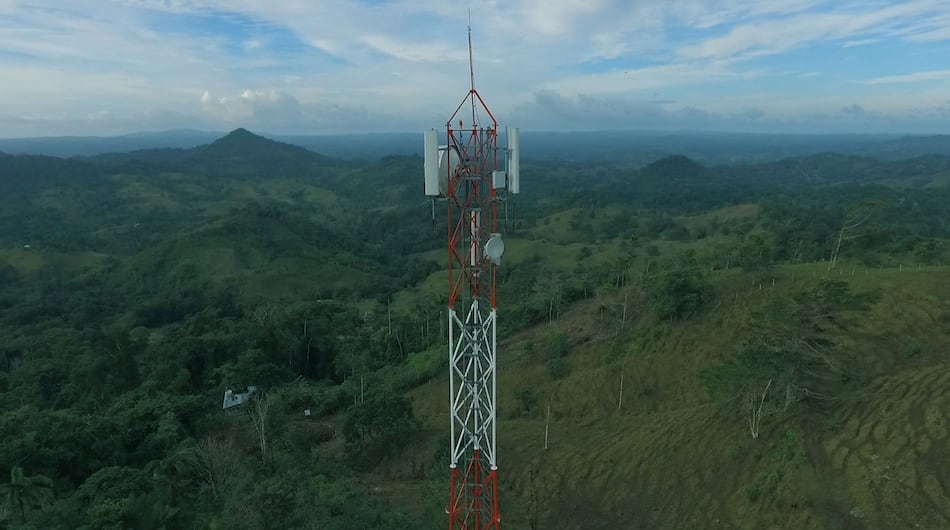 TIGO conecta a 300 mil panameños a la era digital