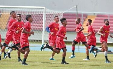 Selección continúa su trabajo en la parte física